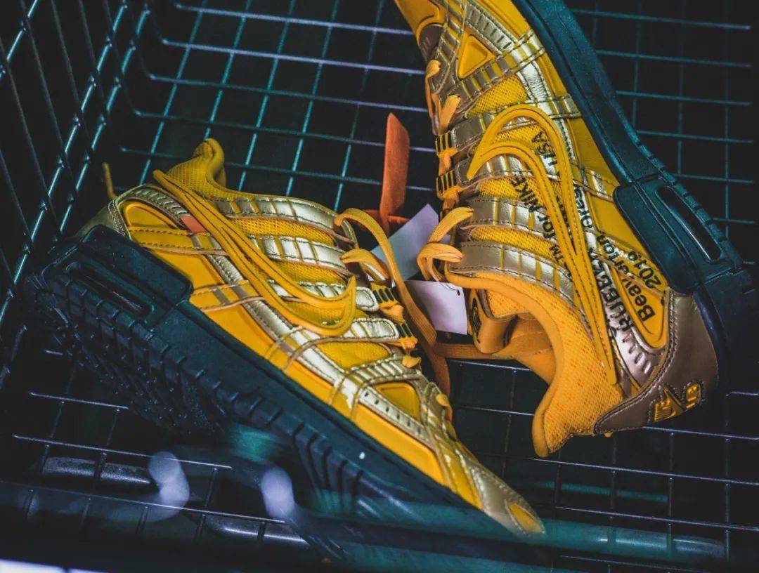 Off-White|500块钱,能否买一双 Nike × Off-White Rubber Dunk ?