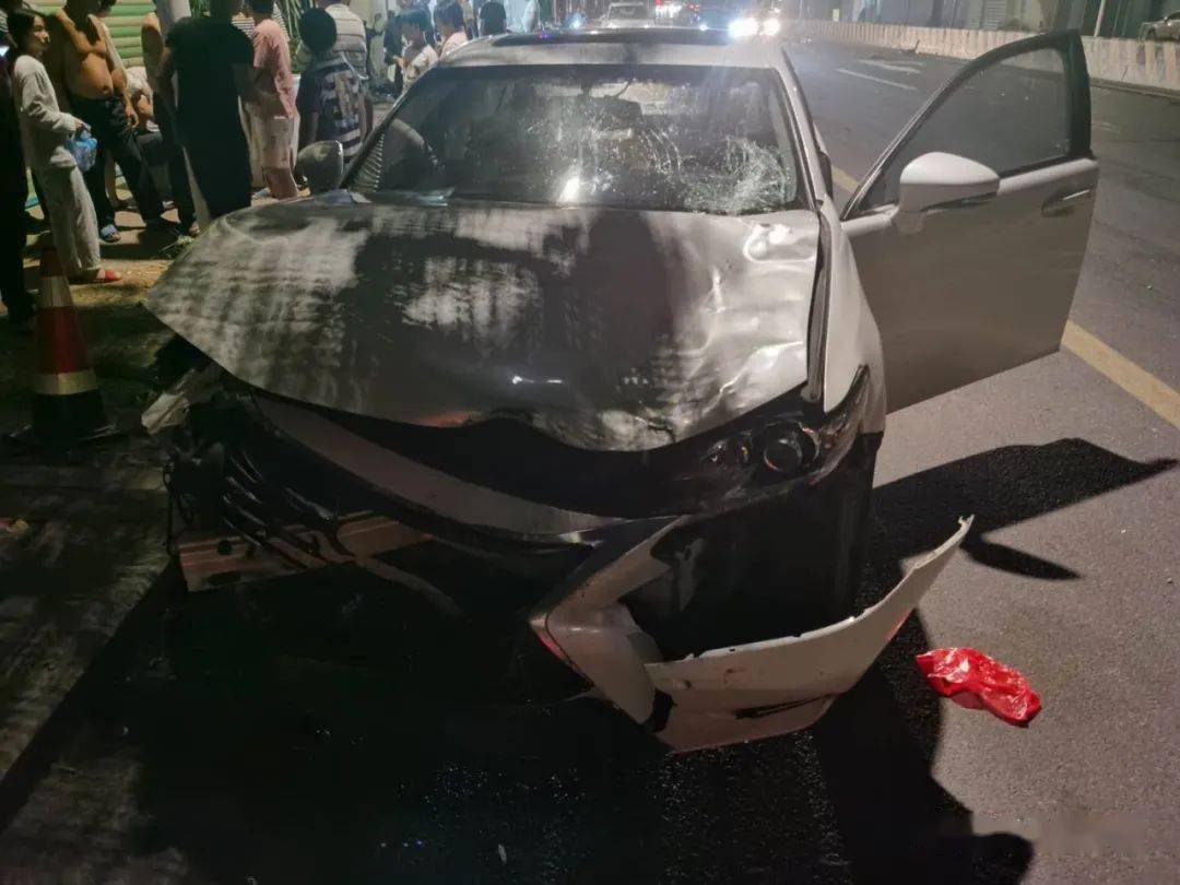 什么是轻微肇事弃车逃逸 ceea9dce00d2494885a29cb548a6c378.jpeg