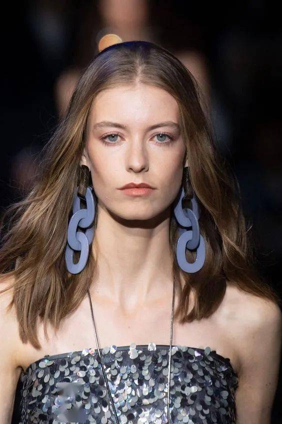 配饰|拉风派vs精致派?你pick哪一种配饰style?