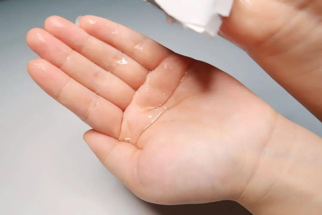 面膜|从内衣模特到老戏骨 如今她只能靠Angelababy搏关注？