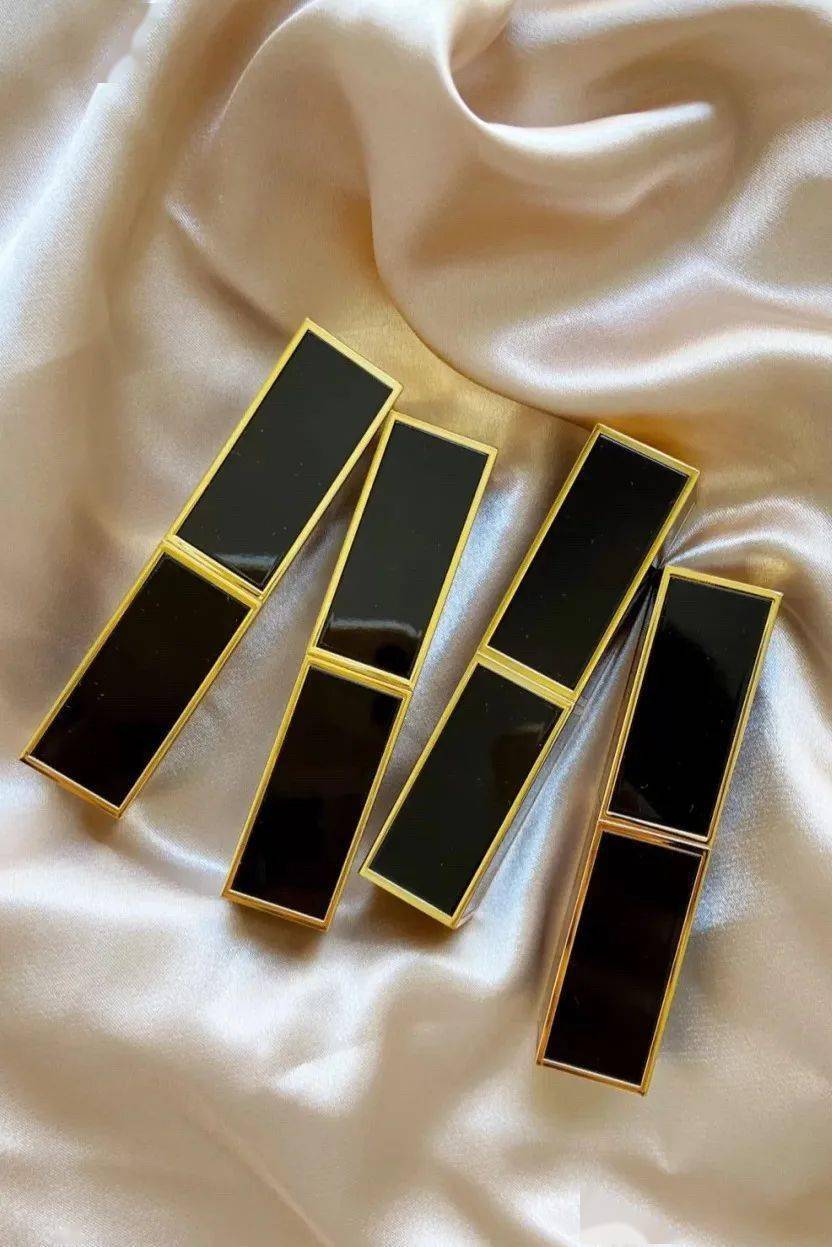 口红|大无语事件，追剧也能选色号？