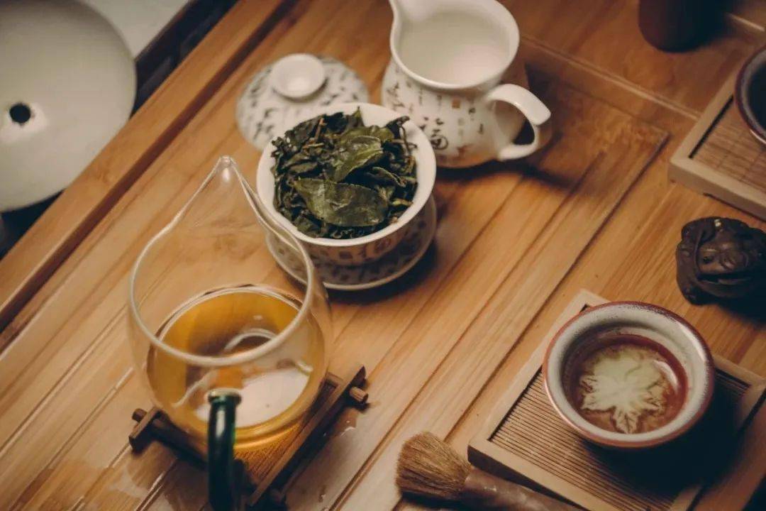 【七个词来谈喝茶!】