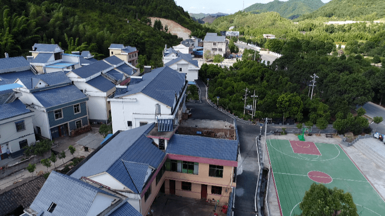 版石镇示范镇建设让群众生活更幸福