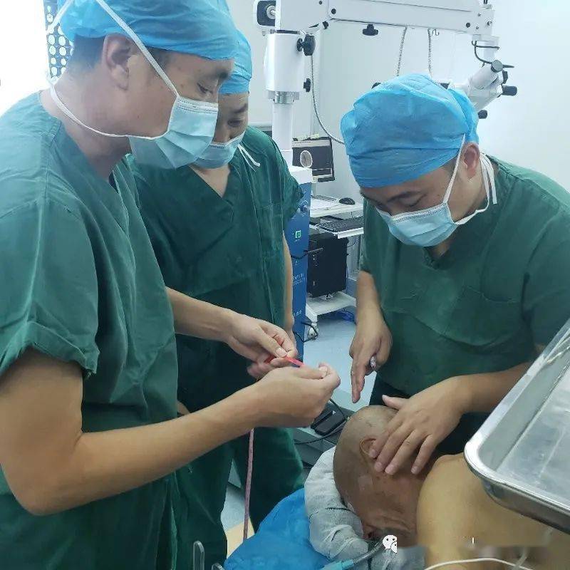 神经外科医生排名_神经外科女医生图片(3)