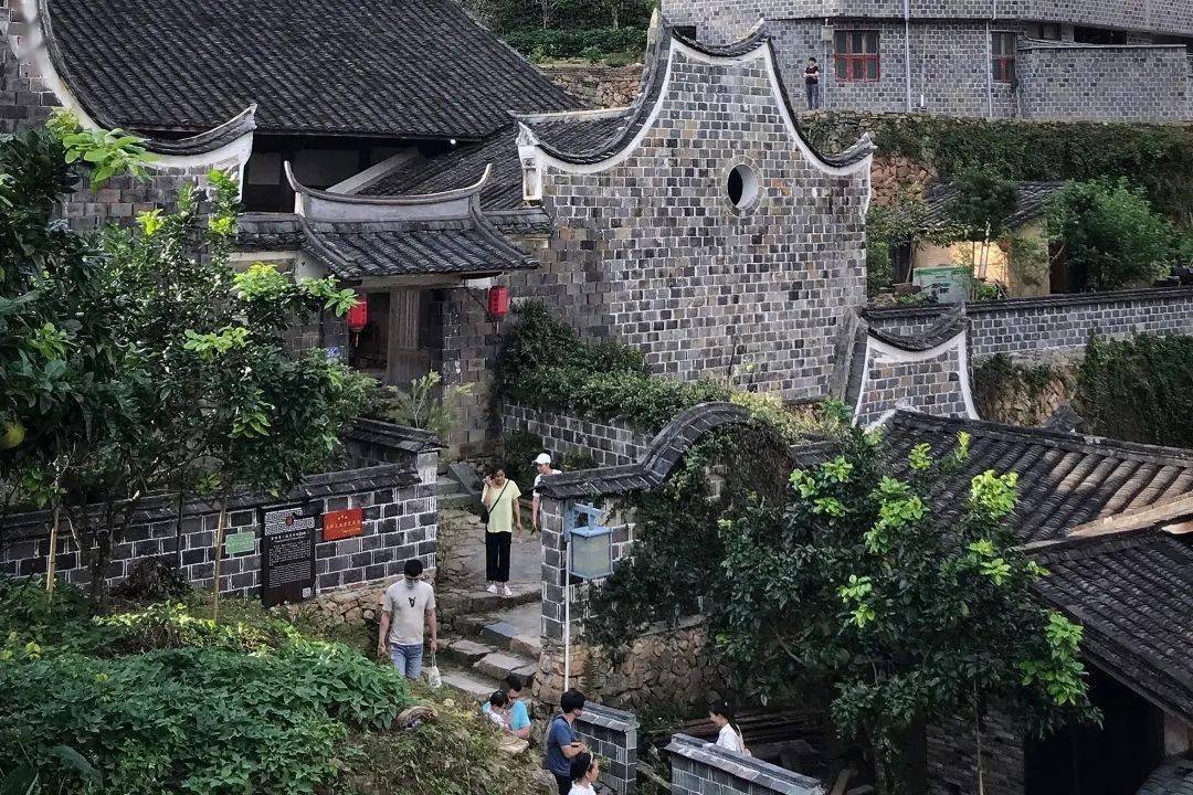 研乡走进南岩讲堂