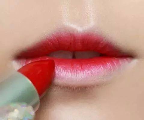 眼影|这么水灵的韩系妆容，这么化最简单~