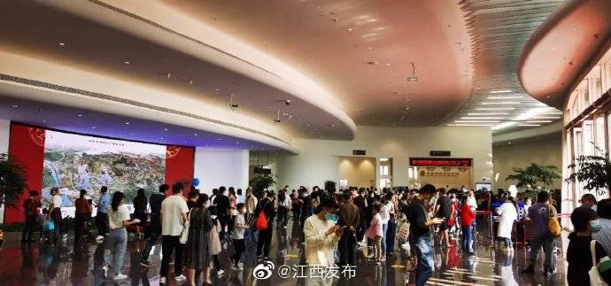红火|江西假期文旅市场红火:8天收入近400亿元