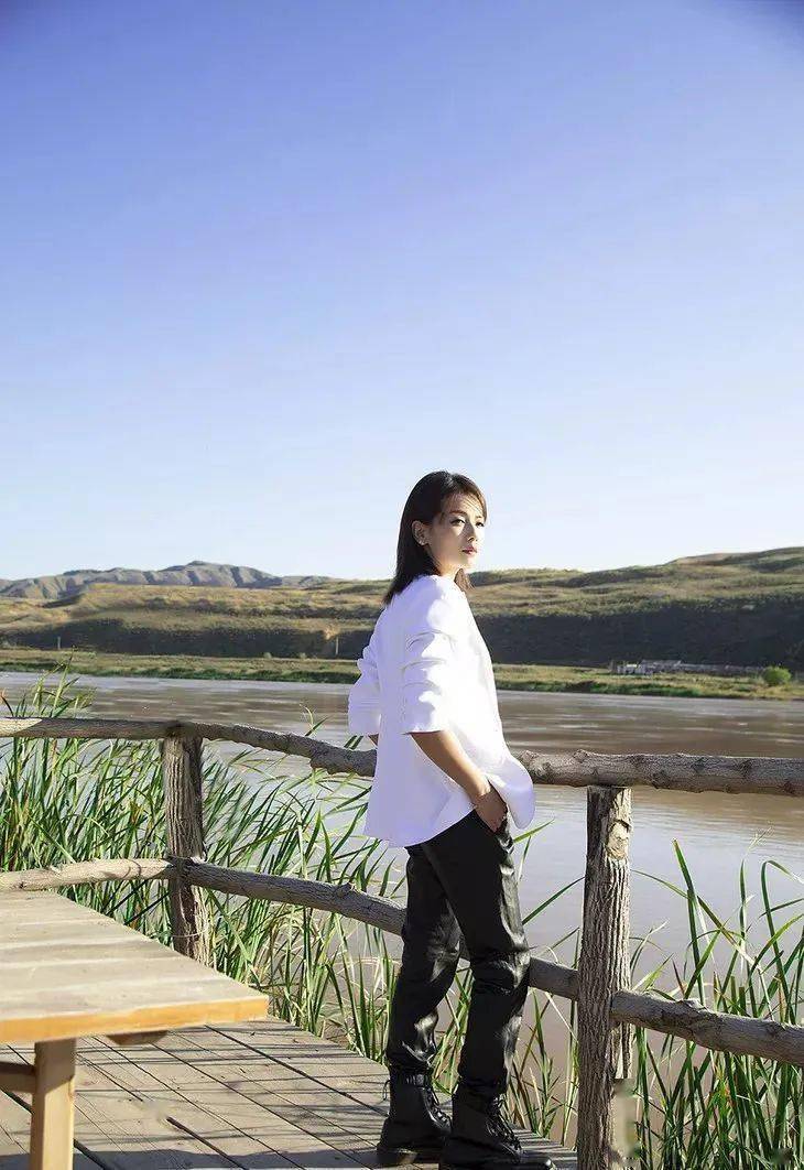 刘涛今|刘涛今秋战靴，一穿增高5cm？英伦百年传承，防水防污！