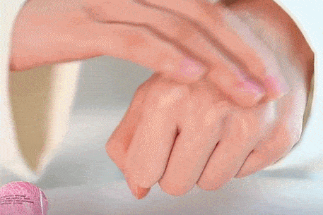 Royal|让贝嫂为之着迷的护手霜！英王室200年香氛配方，让双手回归婴儿般娇嫩！