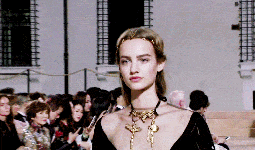 女装|谁是2020年全球最佳女装设计师？