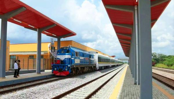‘华体会最新首页’尼日利亚中线铁路开通运营(图1)