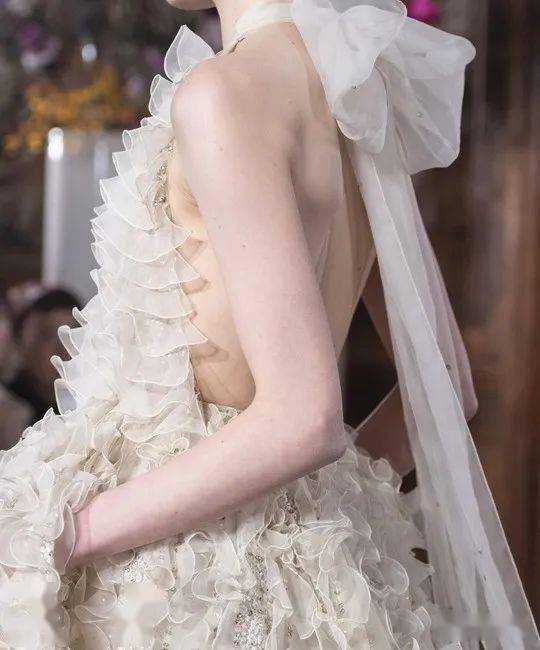 女装|谁是2020年全球最佳女装设计师？