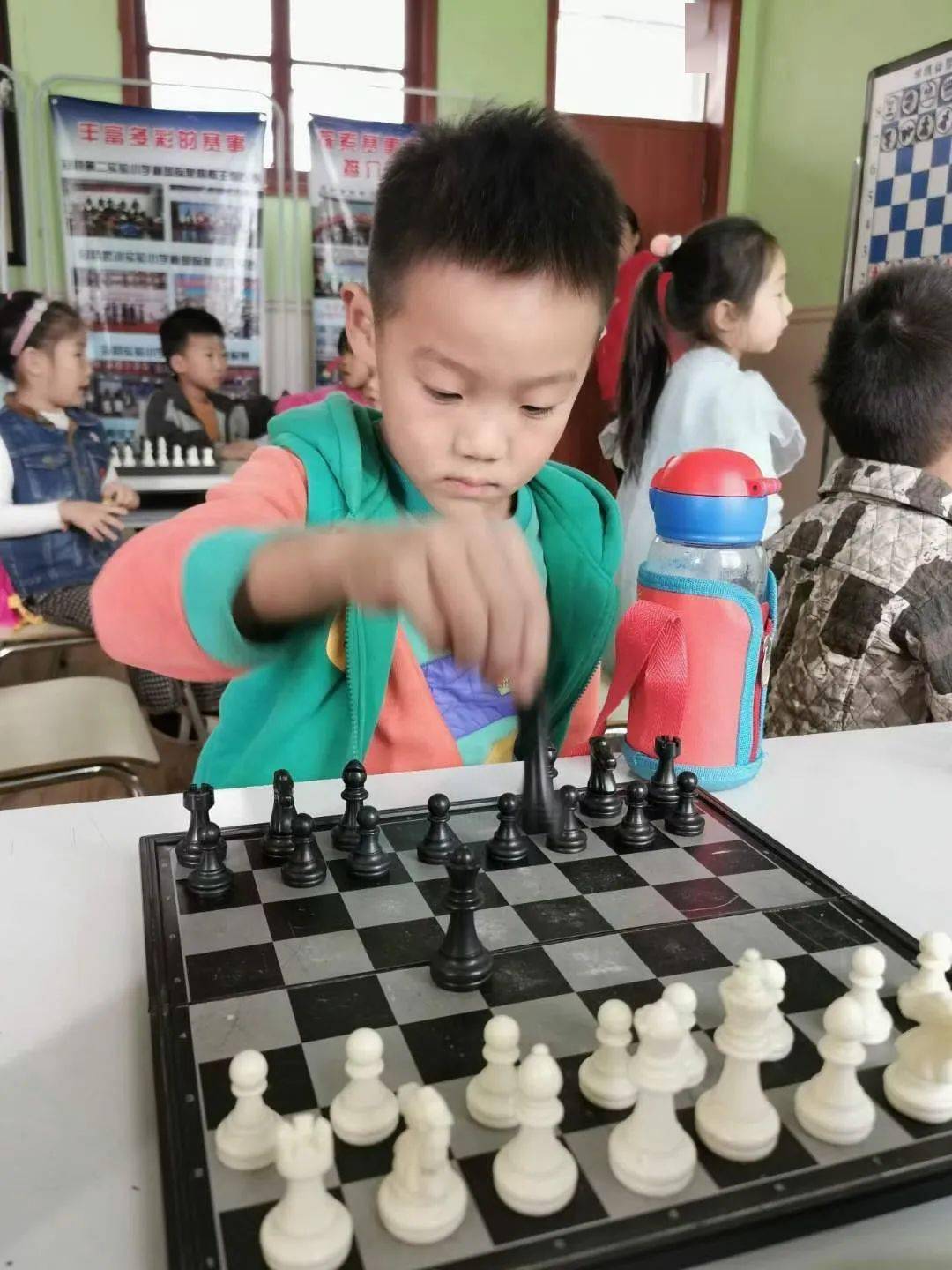 小孩子怎么学象棋 139d8552b00c43c19e47bea08aa0bec3.jpeg