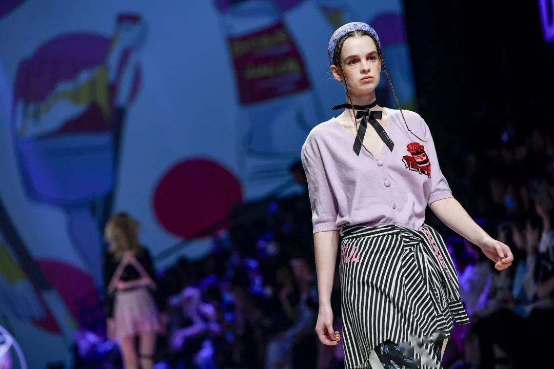 陆玺娅|不愧是你！本季最“拼”的设计师品牌～