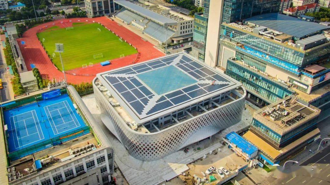 上海首座!松江体育馆屋顶开始发电啦
