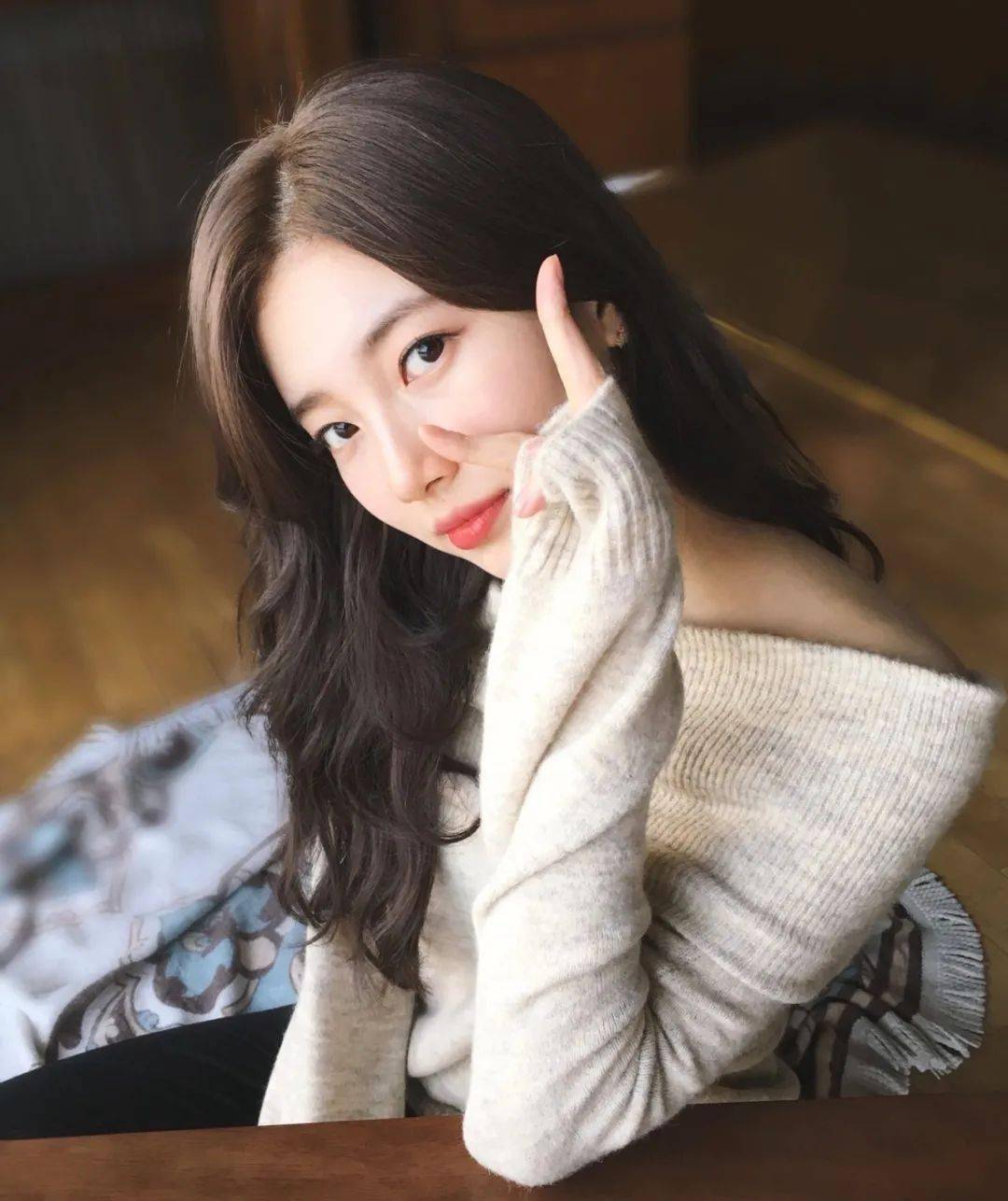 眼线|能让李栋旭一直念念不忘，这个女人不简单！