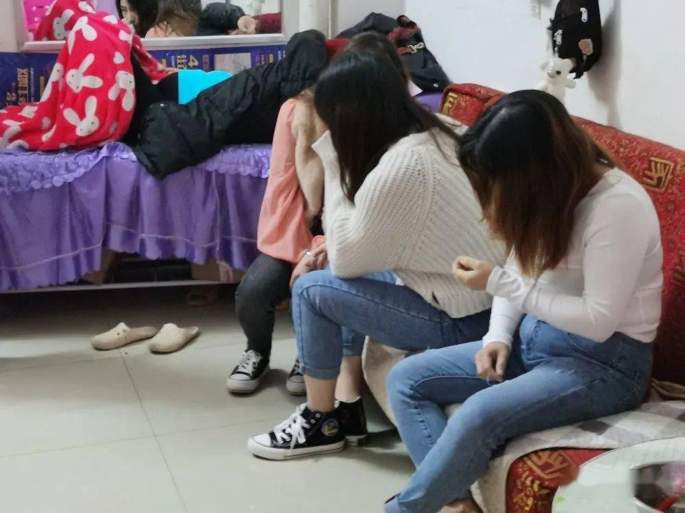 现场不堪入目梧州淫窝被端广西这些宾馆按摩店暗藏玄机数十名男女被