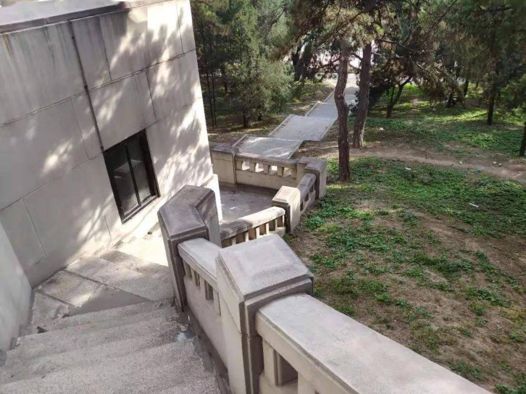 什么大学有天文台 f2d5422cadb940c2846249cd2dfa8d98.jpeg