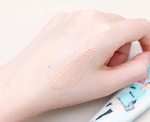 效果|底妆这样画，就是传说中的第二层皮肤了？