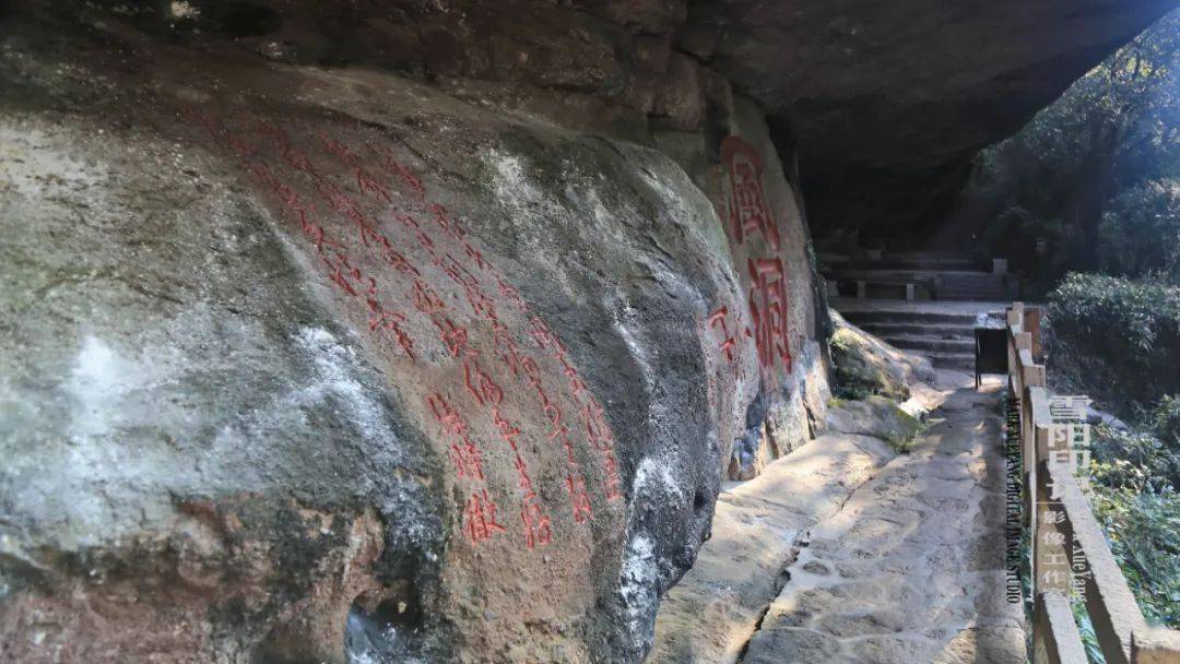 一线天 · 武夷山【雪阳印记】 | 鬼斧神工灵岩景 跨空碧虹叹观止