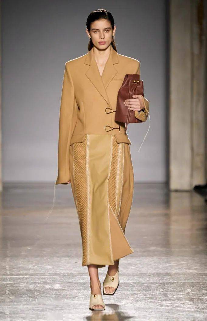 流行色|奶茶可以不喝，但奶茶色一定要拥有！（流行色之裸咖色）