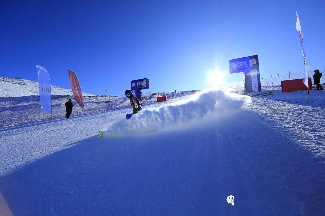 可可托海国际滑雪场  率先开启领滑模式  可可托海