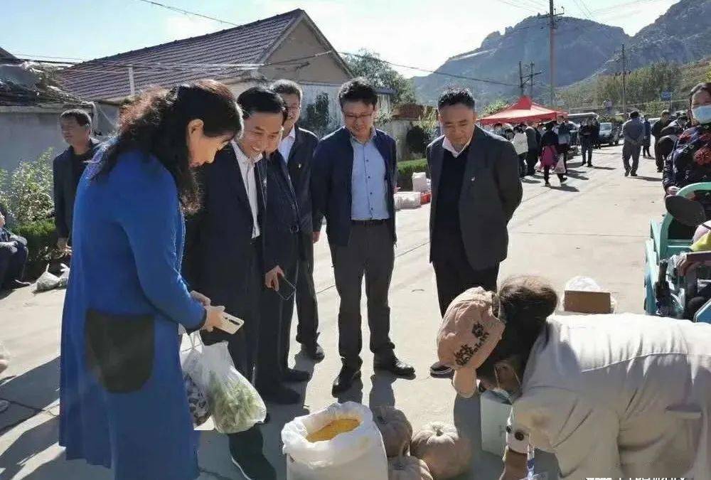 诸城人均收入_诸城恐龙博物馆(3)