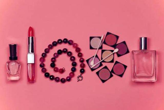 中年女性护肤品排行_婴儿用品与化妆品排行前列中年女性力撑进口消费大梁(组图)(2)