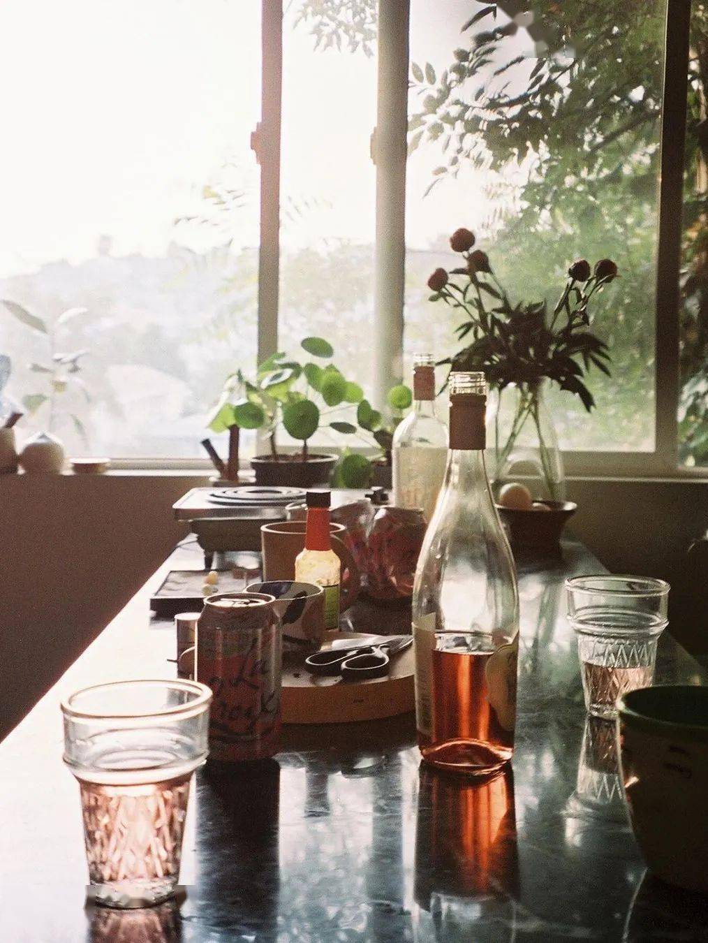 醉意|微醺美人 几分温热的醉意 几分疏离