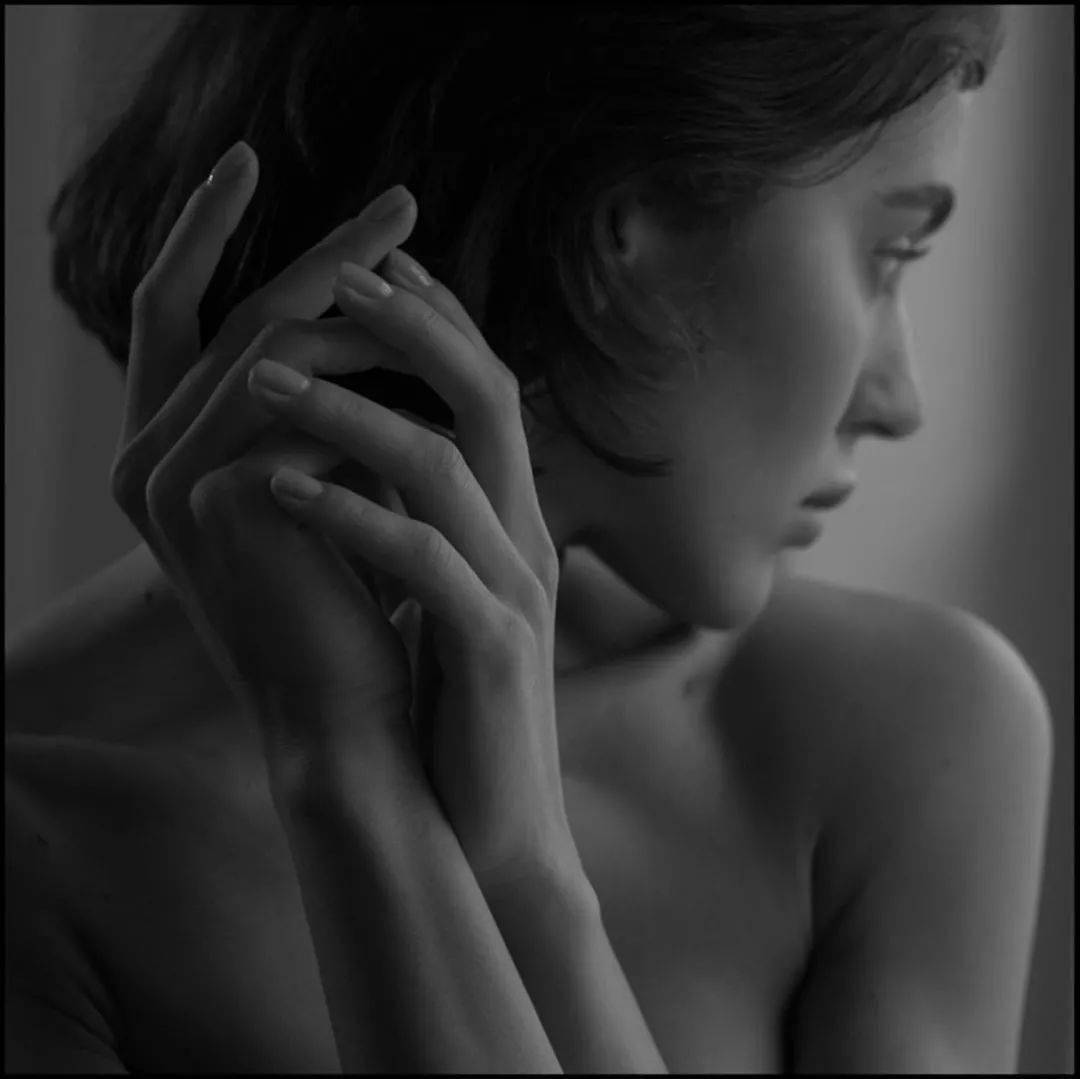 醉意|微醺美人 几分温热的醉意 几分疏离