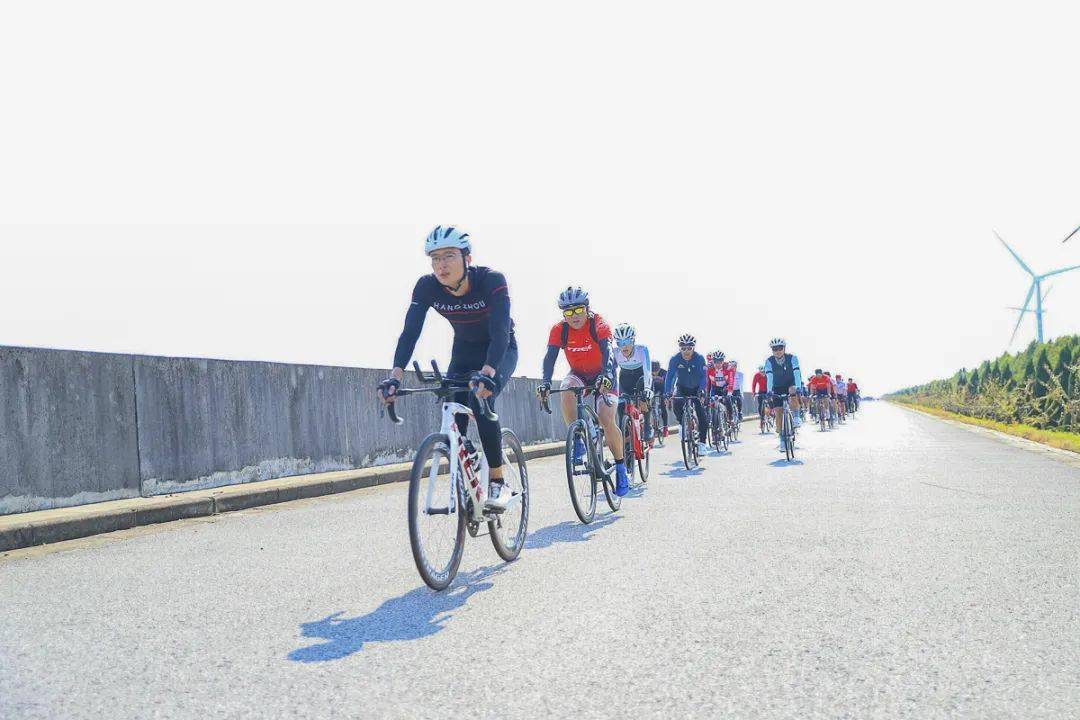 trek100在滴水湖画一个圈骑行在上海最舒适的季节
