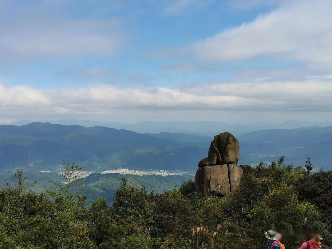 67秋游好去处上帅望君山