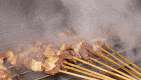 新疆|一口跨越3600公里！新疆正宗羊肉串新店开业买1送1！啤酒畅饮...