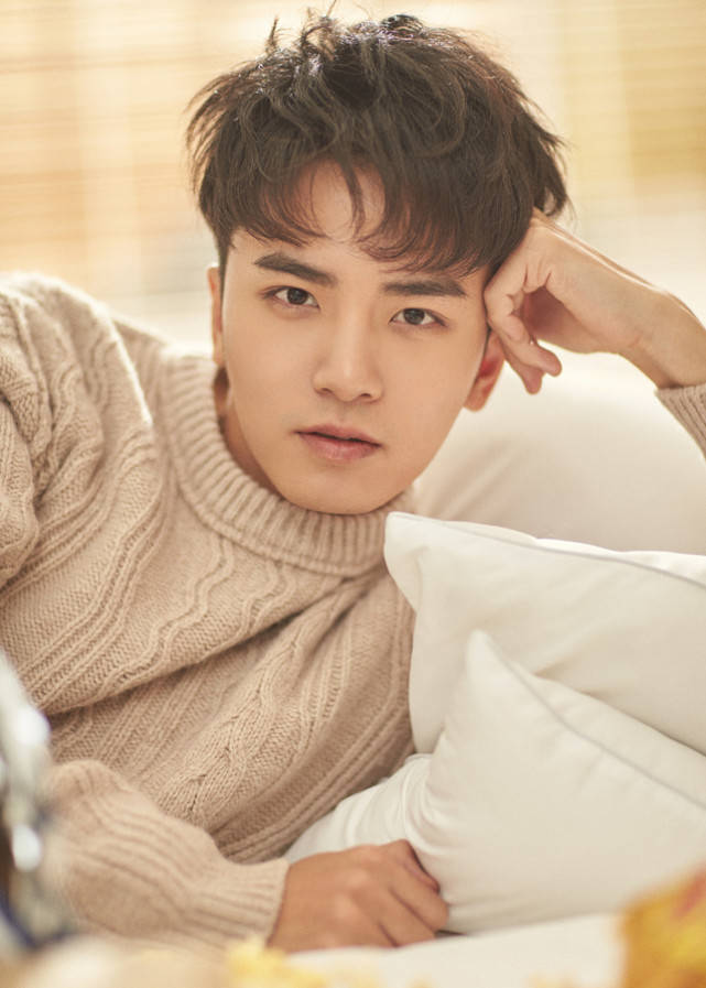 大片|吴希泽生日大片释出一日居家男友轻熟上线