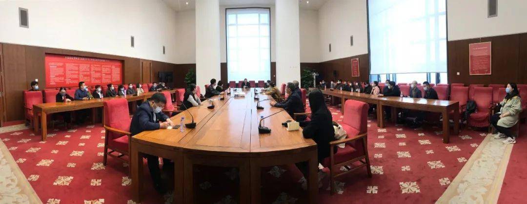 
策展四期赴中国国家博物馆现场教学“太阳成集团tyc7111cc”(图2)