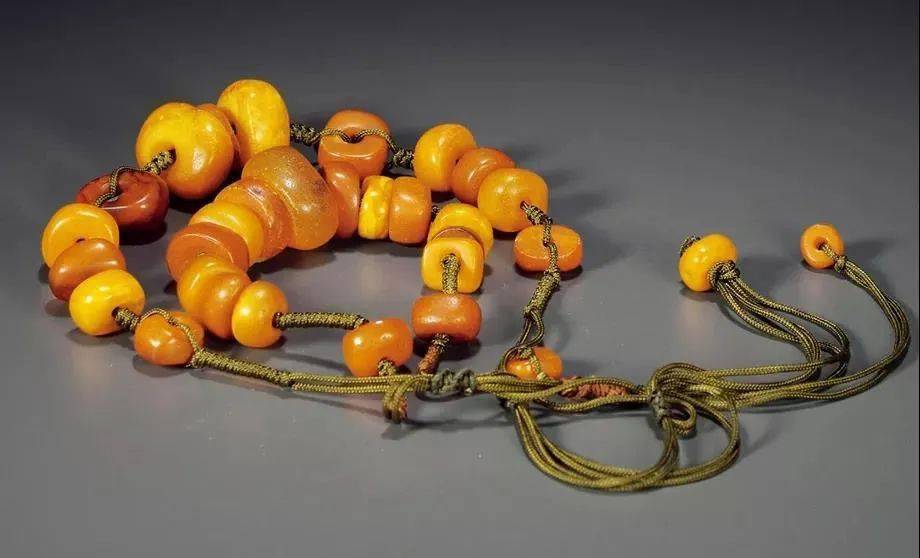 玩友|配饰顶流！有人说它是每个文玩人配串的梦想！价格却没想象中那么贵！