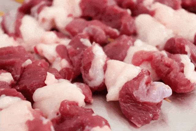 新疆|一口跨越3600公里！新疆正宗羊肉串新店开业买1送1！啤酒畅饮...