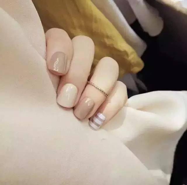 颜色|上班族专题，简约低调的美甲！