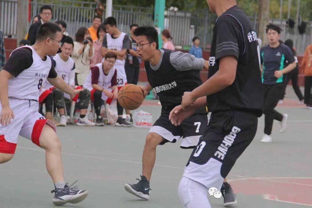 【panda sports】
球场激情洒汗水 针推男篮No. I(图9)