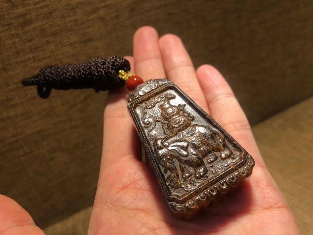 100件罕见的披毛犀角收藏品欣赏,你最喜欢哪件?