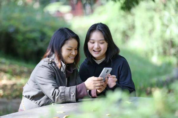 技术|这对母女太励志！一同考学双双被录取，从此成同学！