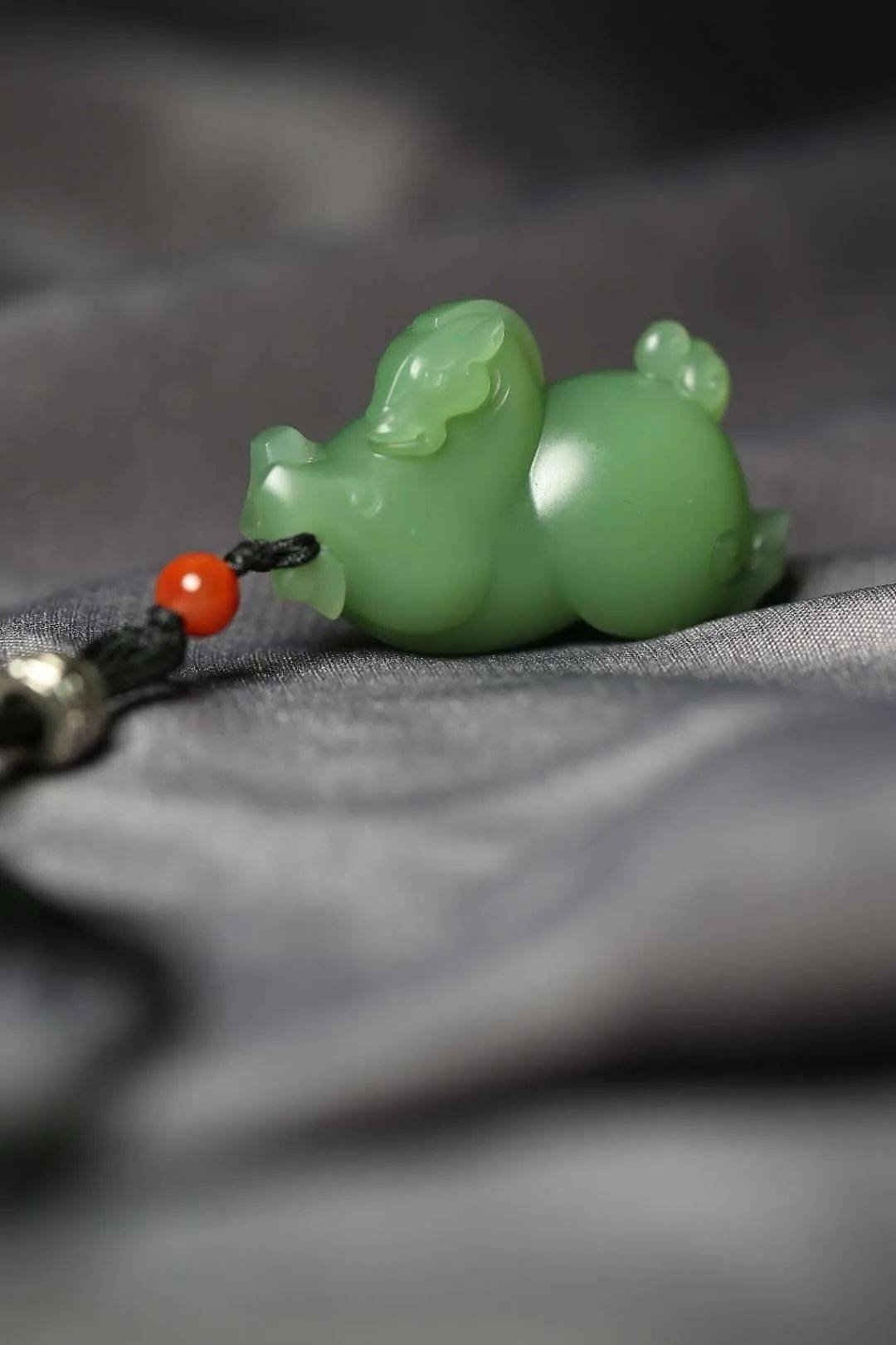 颜色|9890万！凭什么这个玉卖这么贵？