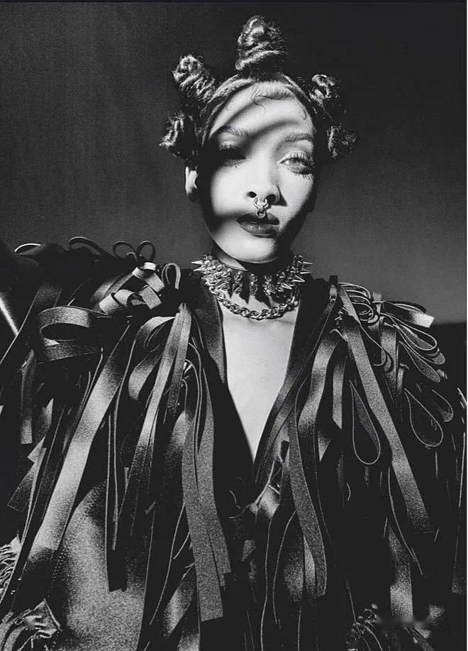 Noir|谁的粉色浴花？实验系设计鬼才Noir Kei Ninomiya用黑与粉打开你的少女心