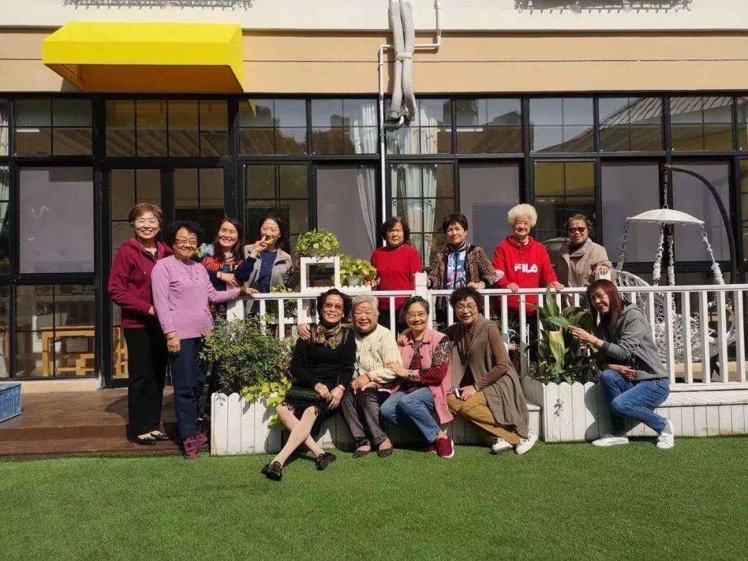 童心温暖重阳霜降乐玩秋日记梅陇幼儿园重阳节及霜降活动