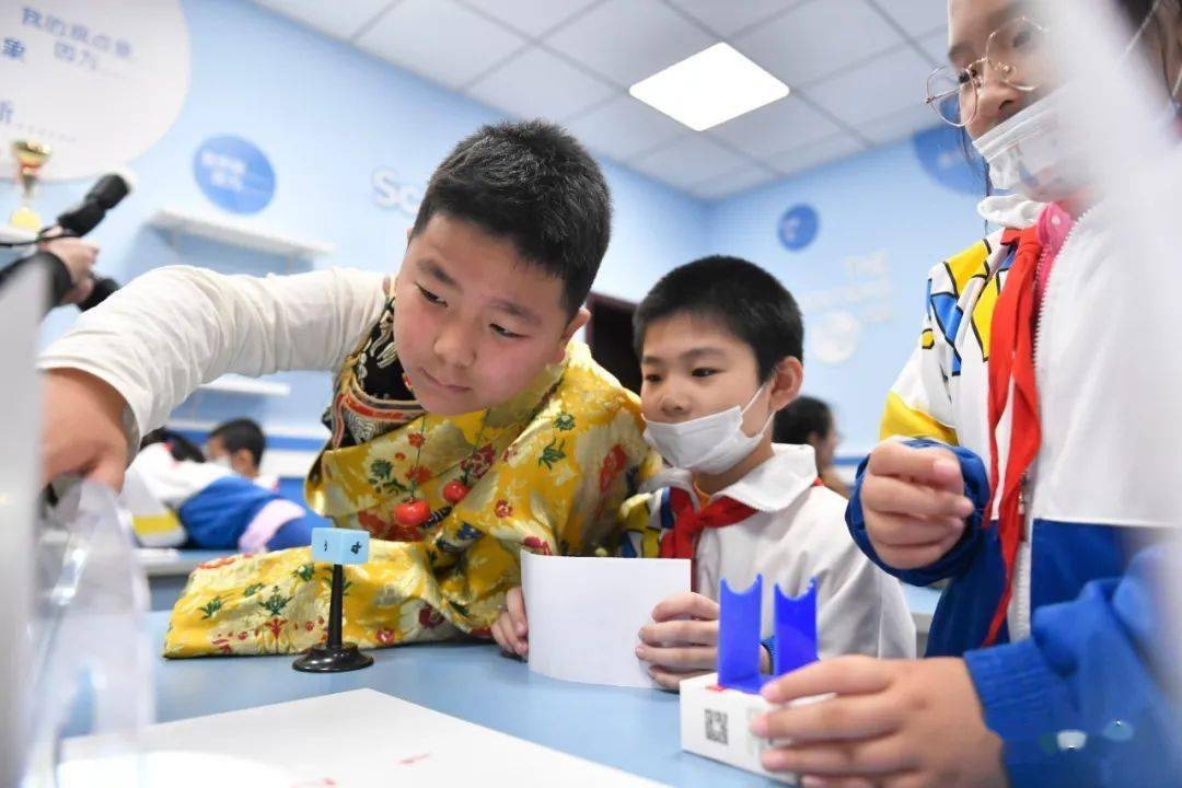 鞍山市实验学校最新动态 03c9fc68db66450a8c498a7693a183a9.jpeg
