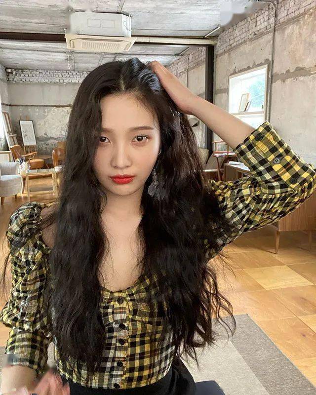 瑞小美|答应我，下次剪头发带着BLACKPINK的新专辑去好吗？