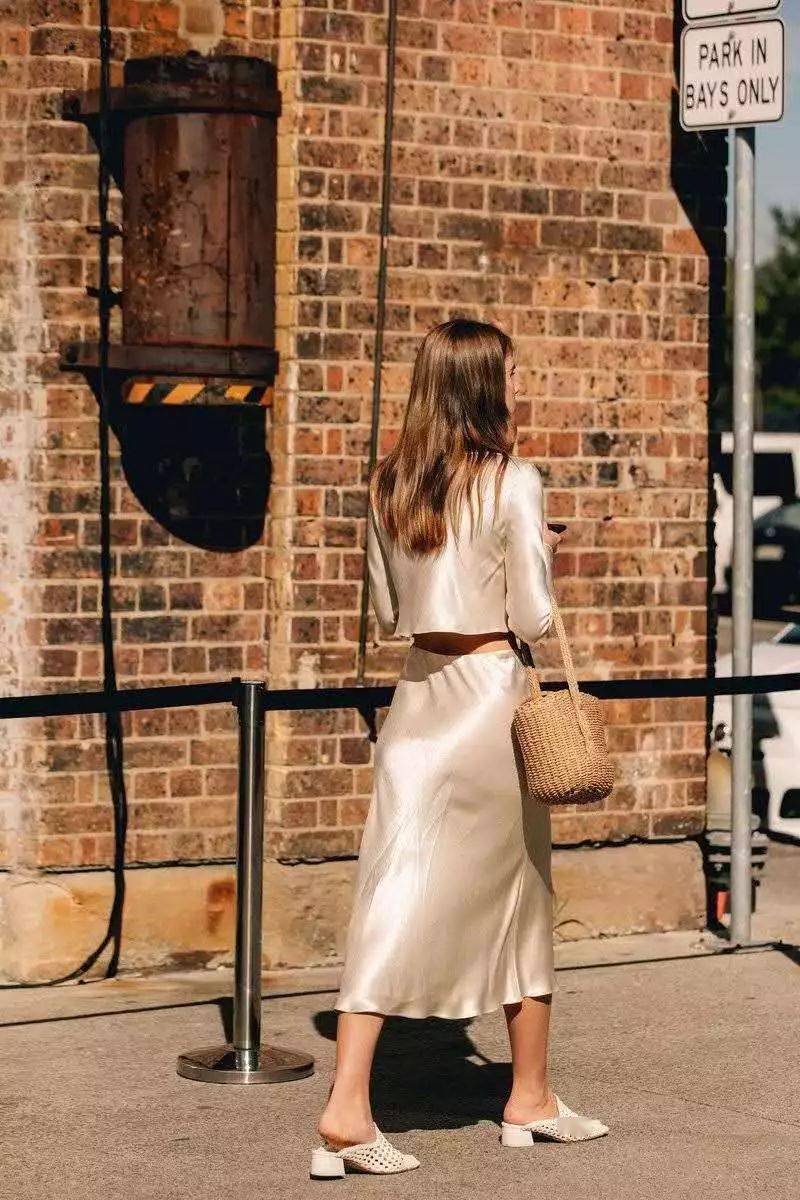 丝绸|见过世面的女人，在穿衣上都有这些特点