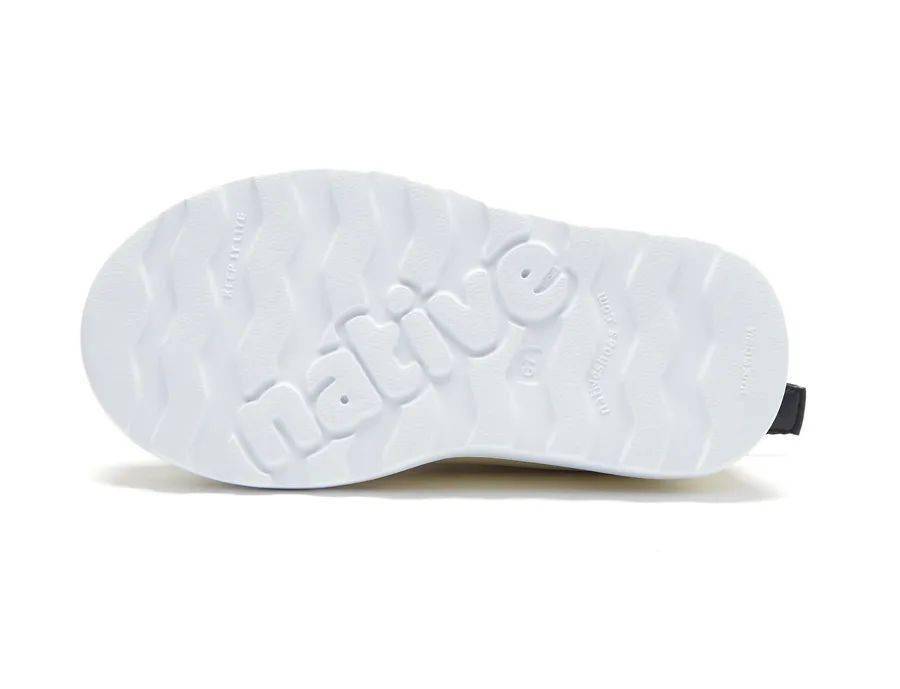 鞋子|好物推荐 | 来自加拿大的马丁靴，轻便保暖，不怕水，大人小孩一起穿！