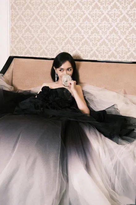 陈自瑶|王浩信陈自瑶8岁女女曝光真容，省镜啊！出道完全OK！！！