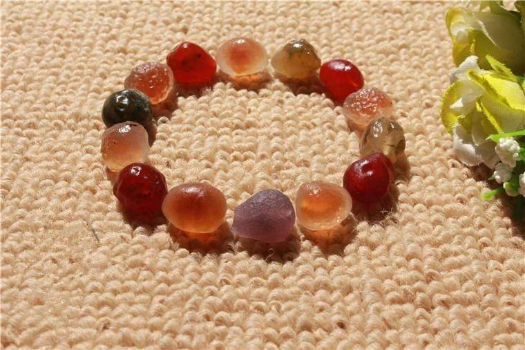 全无|5大奇葩手串:女人越戴越丑,不仅气质全无,还会阴阳失调!